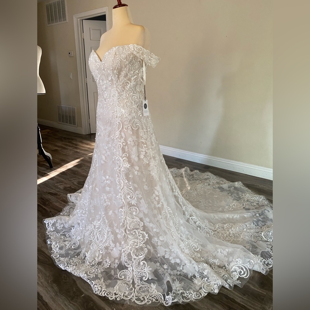 Casablanca Bridal Gown